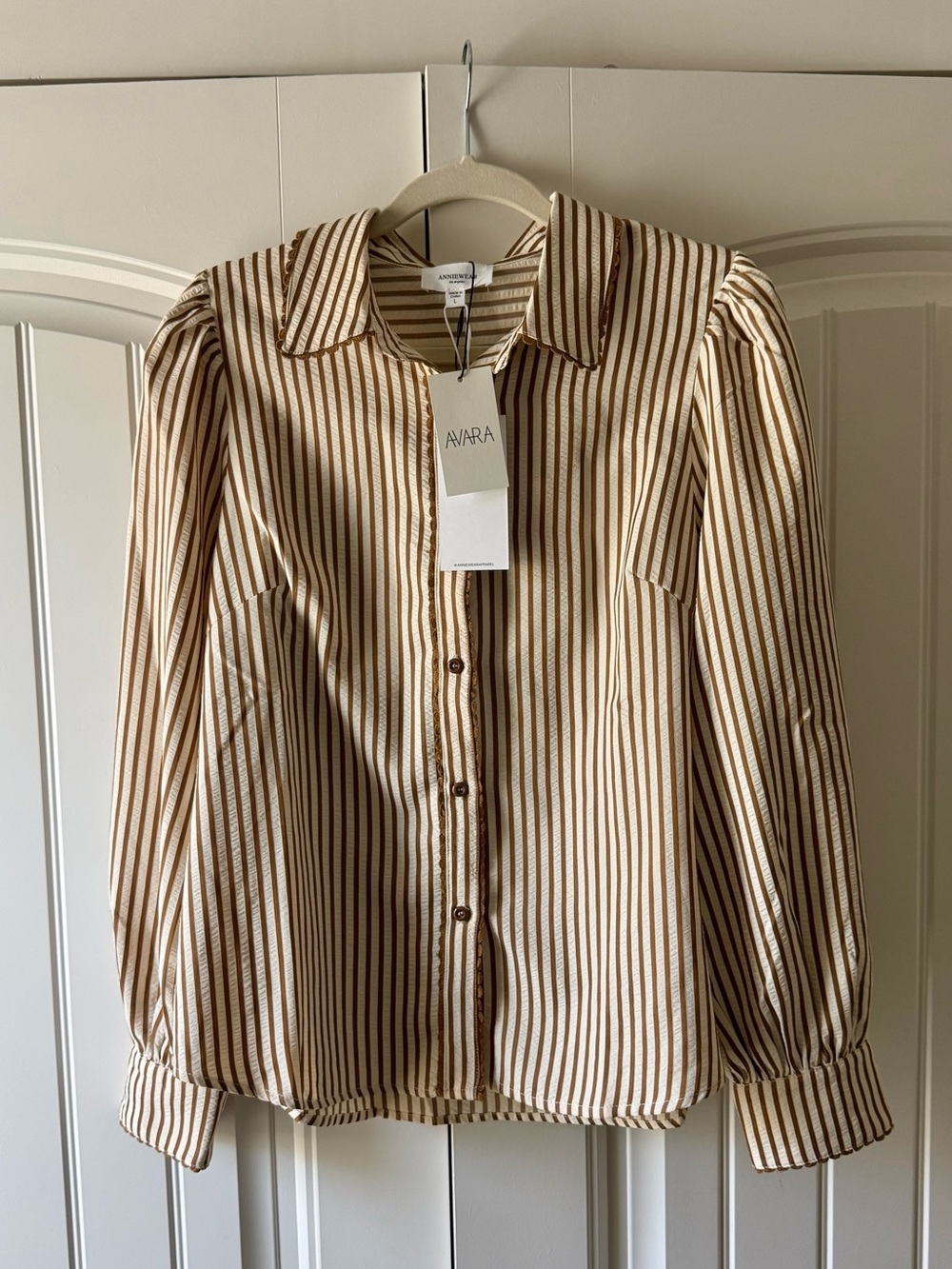 NWT Avara Women's Beige and Brown Striped Button-Up Shirt Large